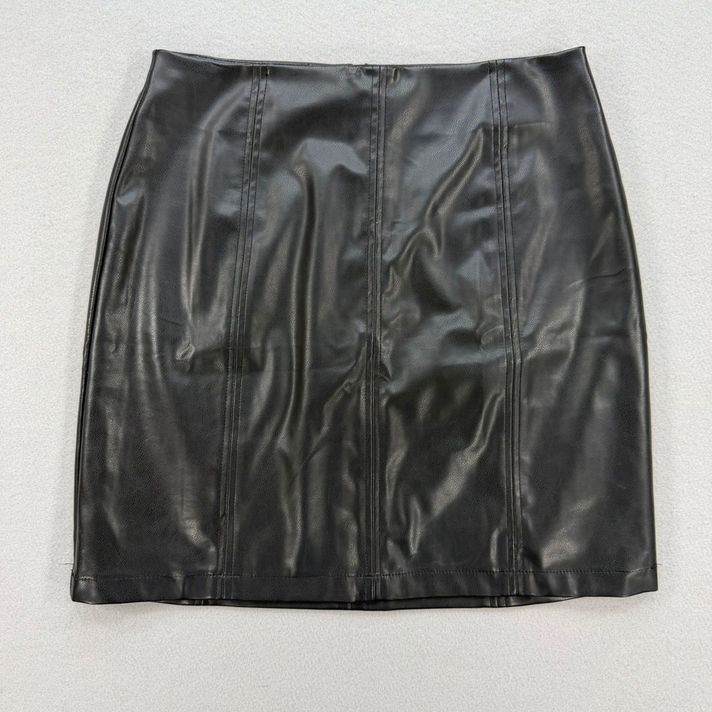 Mangopop Size M Mini Skirt Women's Black Faux Leather High Waisted Edgy Y2K